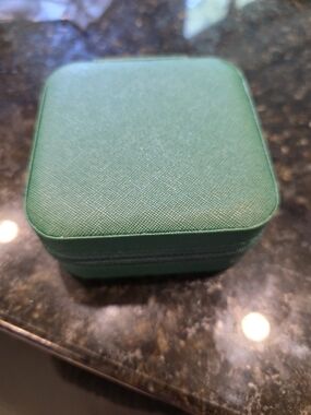 Source Unknown Green Square Travel Jewelry Box